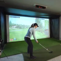 The SportScreen Vanish Series® – Einfahrbare Golf Simulator Kabine